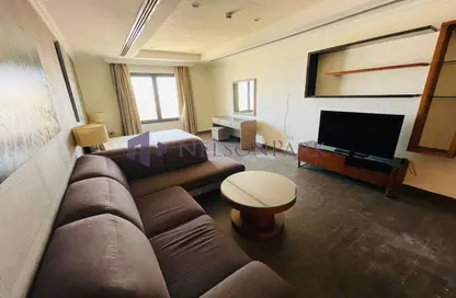 Apartment - Studio - 1 Bathroom for rent in West Porto Drive - Porto Arabia - The Pearl Island - Doha