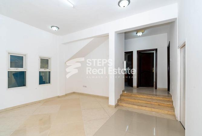 991863 - Property Image 2