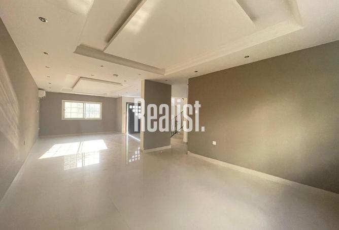939616 - Property Image 2