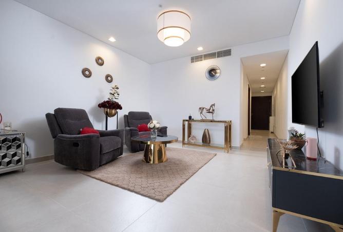907413 - Property Image 3