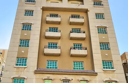 Apartment - 2 Bedrooms - 2 Bathrooms for rent in Doha Al Jadeed - Doha