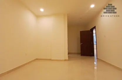 Apartment - 2 Bedrooms - 2 Bathrooms for rent in Al Mansoura - Al Mansoura - Doha