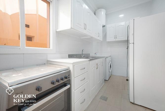 987025 - Property Image 3