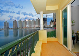 Beachfront Living-Private 1 bed Townhouse