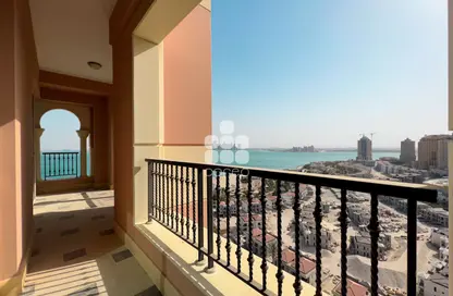صورة لـ شرفة شقة - 2 غرف نوم - 2 حمامات للايجار في برج ٢ - فيفا بحرية - جزيرة اللؤلؤة - الدوحة ، صورة رقم 1