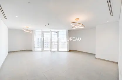 Penthouse - 3 Bedrooms - 4 Bathrooms for rent in Viva West - Viva Bahriyah - The Pearl Island - Doha