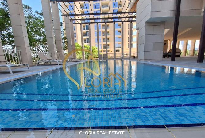 985744 - Property Image 3