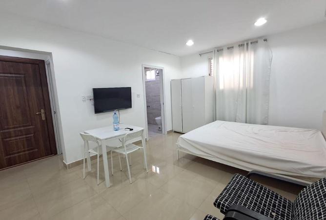 955686 - Property Image 2