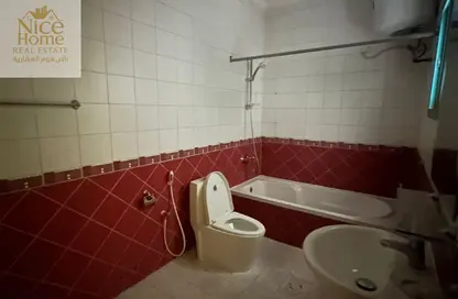 شقة - 2 غرف نوم - 2 حمامات للايجار في مدينة خليفة جنوب - مدينة خليفة - الدوحة