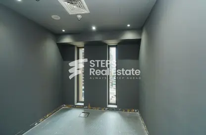 صورة لـ غرفة فارغة مساحات مكتبية - استوديو - 1 حمام للايجار في مدينة اللسيل - الوسيل ، صورة رقم 1
