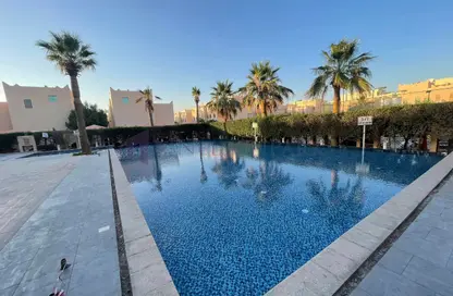 مجمع سكني - 4 غرف نوم - 4 حمامات للايجار في شارع عمار بن ياسر - العزيزية - الدوحة