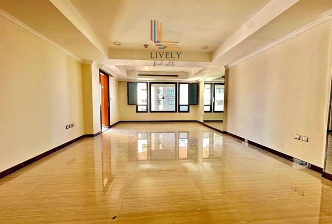 1004587 - Property Image 2