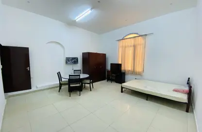 Apartment - Studio - 1 Bathroom for rent in Ain Khaled - Doha