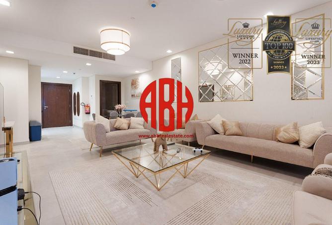 956005 - Property Image 3