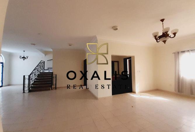 940528 - Property Image 2