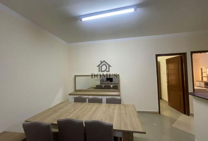 948073 - Property Image 3