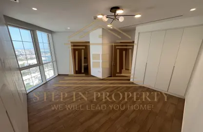 Apartment - 2 Bedrooms - 3 Bathrooms for rent in Floresta Gardens - Floresta Gardens - The Pearl Island - Doha