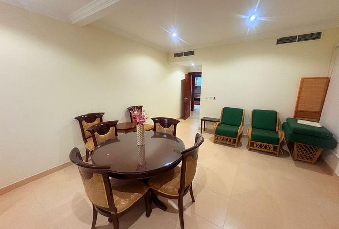 998645 - Property Image 2