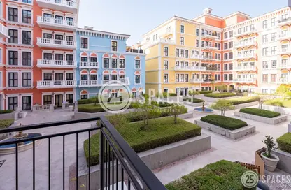 Apartment - 1 Bedroom - 2 Bathrooms for rent in Carnaval - Qanat Quartier - The Pearl Island - Doha