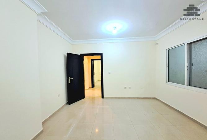 938861 - Property Image 2