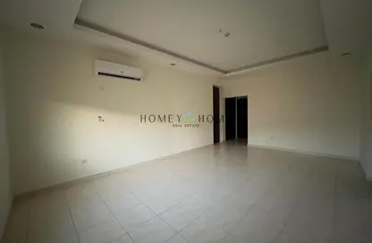 Apartment - 3 Bedrooms - 3 Bathrooms for rent in Fereej Kulaib - Doha