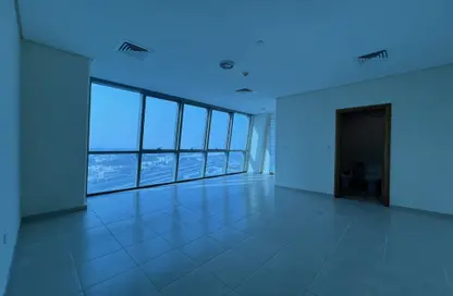 Apartment - 2 Bedrooms - 3 Bathrooms for sale in Zig Zag Tower B - Zig Zag Towers - West Bay - Doha
