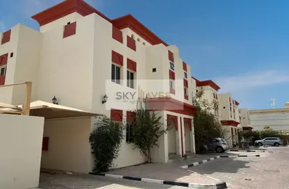 فيلا - 3 غرف نوم - 4 حمامات للايجار في مريخ - المريخ - الدوحة