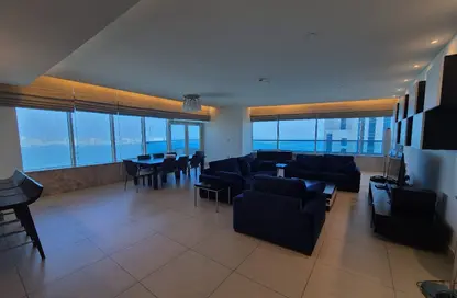 Apartment - 3 Bedrooms - 5 Bathrooms for rent in West Bay Tower - West Bay - West Bay - Doha