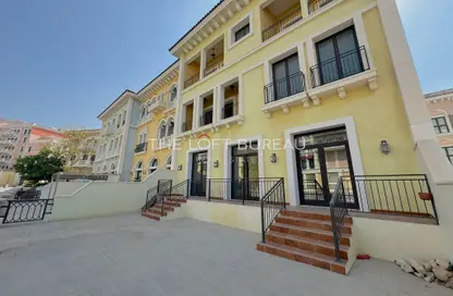Townhouse - 3 Bedrooms - 5 Bathrooms for rent in Murano - Qanat Quartier - The Pearl Island - Doha