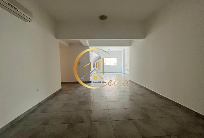 891343 - Property Image 2