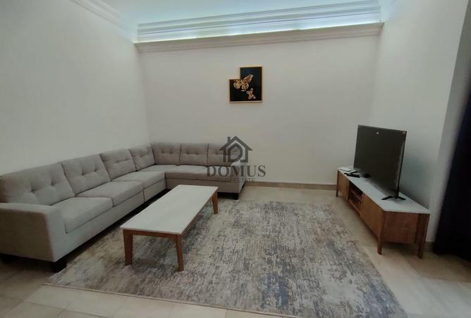 956834 - Property Image 2