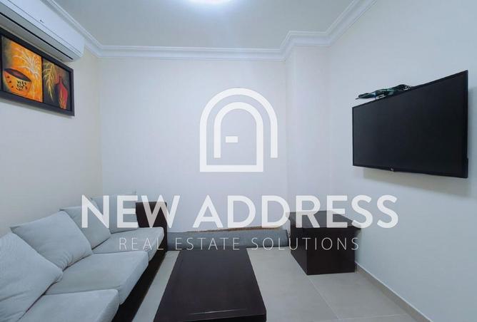 982521 - Property Image 2