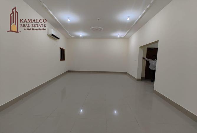 936712 - Property Image 2