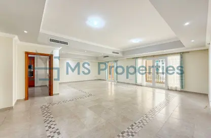 Apartment - 2 Bedrooms - 3 Bathrooms for rent in West Porto Drive - Porto Arabia - The Pearl Island - Doha