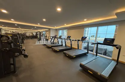 Penthouse - 3 Bedrooms - 4 Bathrooms for rent in The Garden - Floresta Gardens - The Pearl Island - Doha