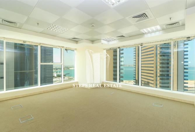 Office Space - Studio for rent in Al Shatt Street - West Bay - Doha