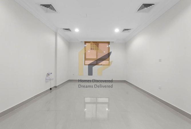 934490 - Property Image 2