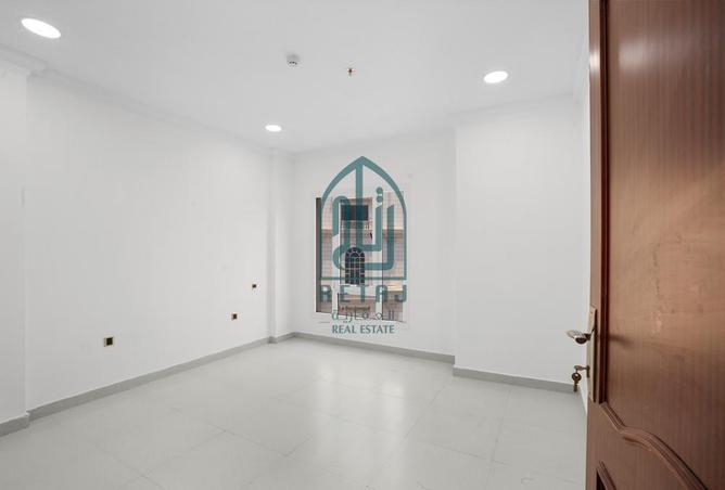 941083 - Property Image 2
