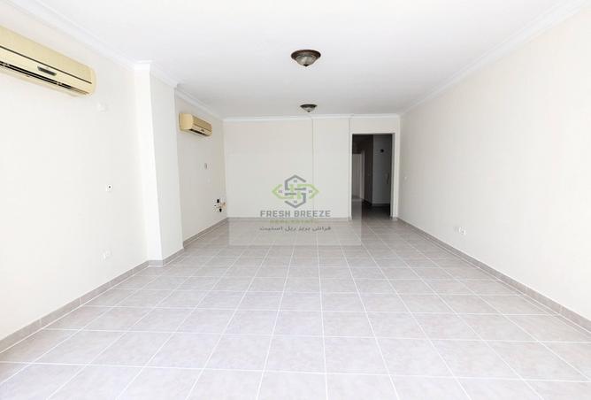 928952 - Property Image 2