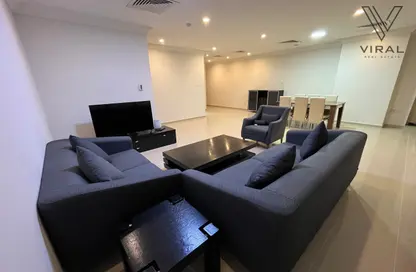 Apartment - 2 Bedrooms - 2 Bathrooms for rent in Al Bida'a Tower - Corniche Road - Corniche Road - Doha