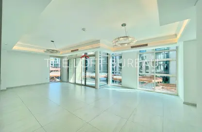 Apartment - 2 Bedrooms - 3 Bathrooms for sale in Crystal Residence - Gewan Island - The Pearl Island - Doha