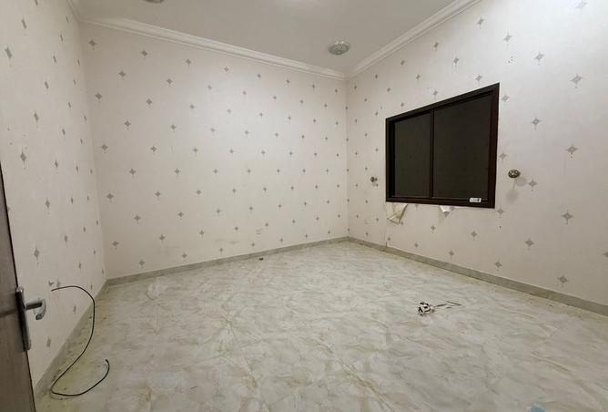 953778 - Property Image 3