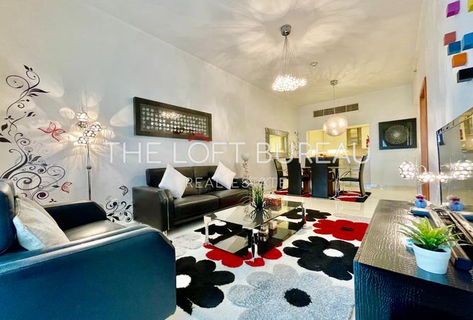 893618 - Property Image 3