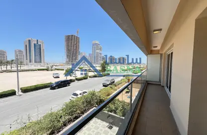 Apartment - 2 Bedrooms - 4 Bathrooms for sale in Fox Hills - Fox Hills - Lusail