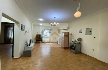 Apartment - 2 Bedrooms - 2 Bathrooms for rent in Bin Omran 35 - Fereej Bin Omran - Doha