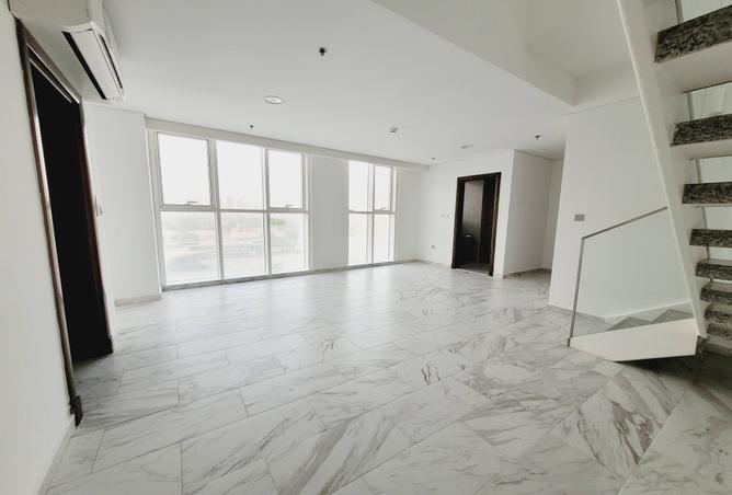 954866 - Property Image 2