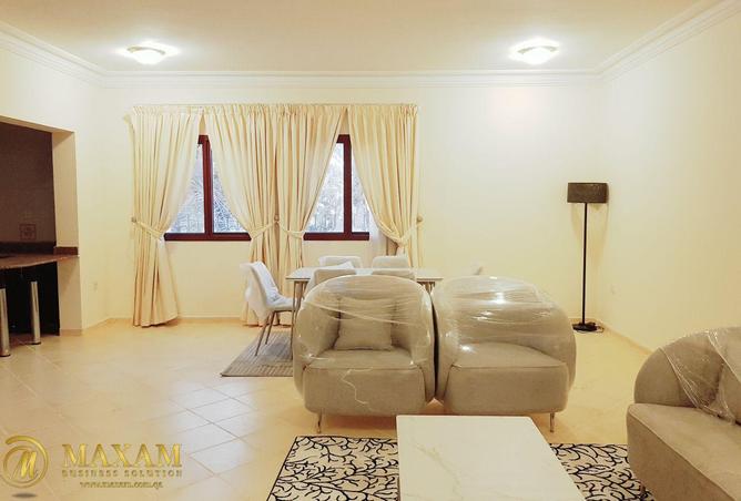 991112 - Property Image 3