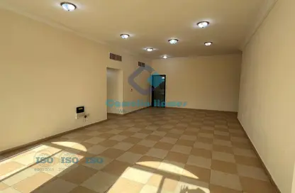 شقة - 3 غرف نوم - 3 حمامات للايجار في فريج بن محمود الشمالي - فريج بن محمود - الدوحة
