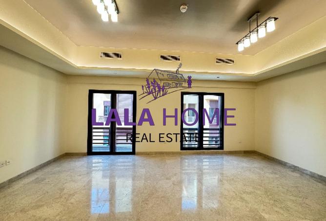 974405 - Property Image 3