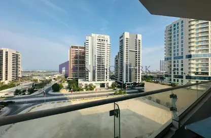 Apartment - 1 Bedroom - 2 Bathrooms for rent in Lusail Marina Heights - Marina District - Lusail